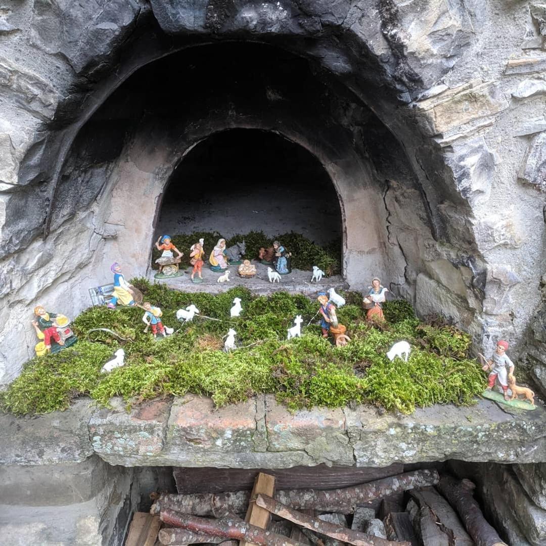 Albergo Diffuso Casa Delle Favole Ferriere Exteriör bild